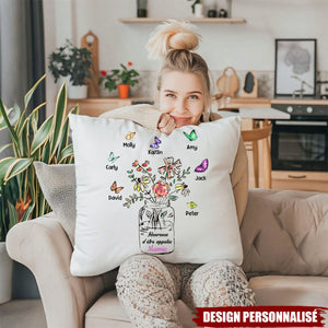 Coussin Personnalisé avec Papillons et Prénoms – Cadeau Émotionnel et Unique pour Mamie