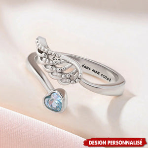 Bague Personnalisée Aile d’Ange avec Pierre de Naissance – Cadeau Symbolique et Élégant