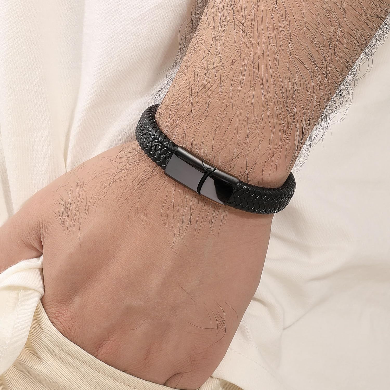 Bracelet en Cuir Personnalisé pour Homme – Cadeaux pour la fête des pères, un anniversaire ou une remise de diplôme