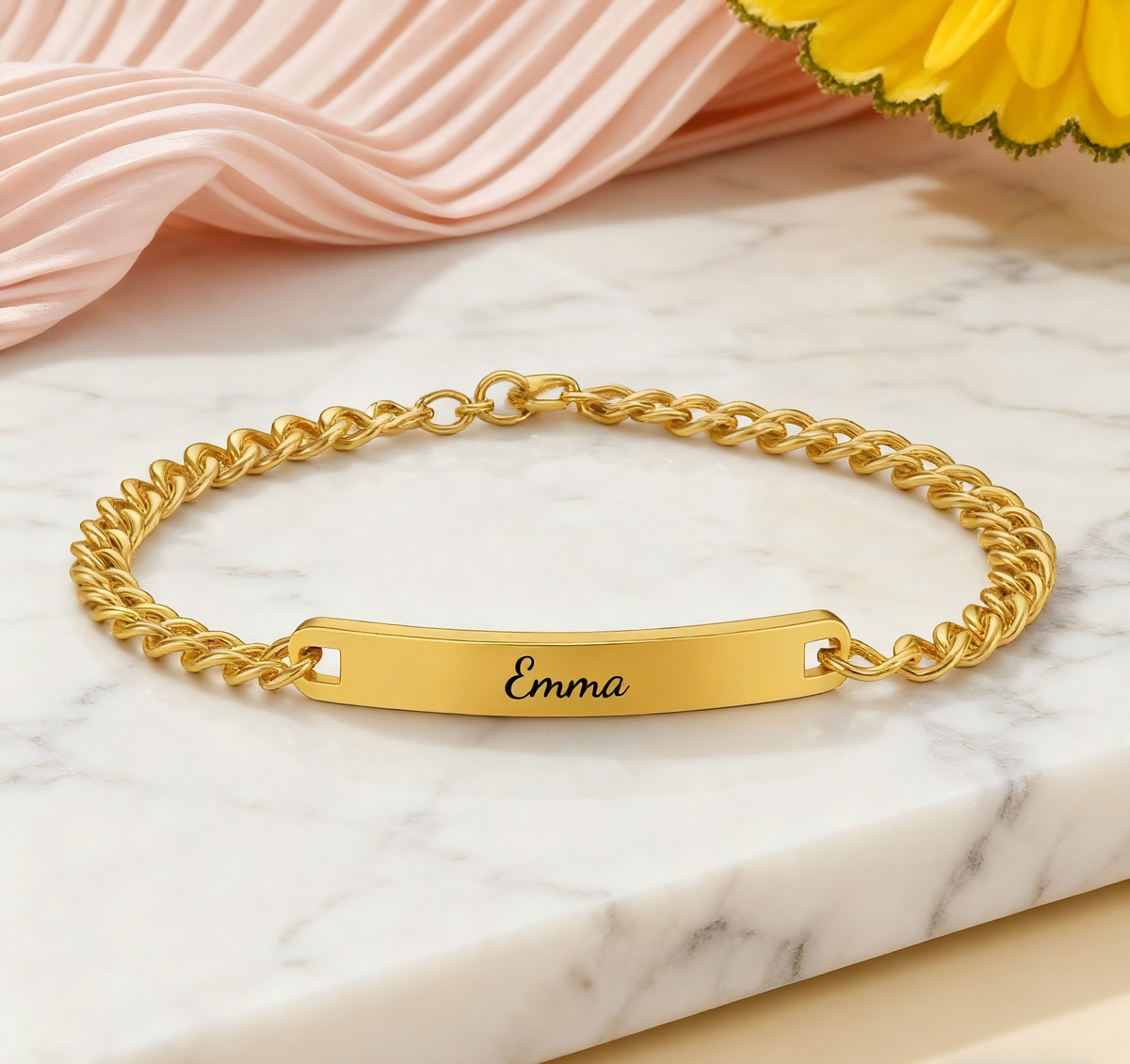 Bracelet Personnalisé avec Nom – Cadeau Élégant pour Femmes