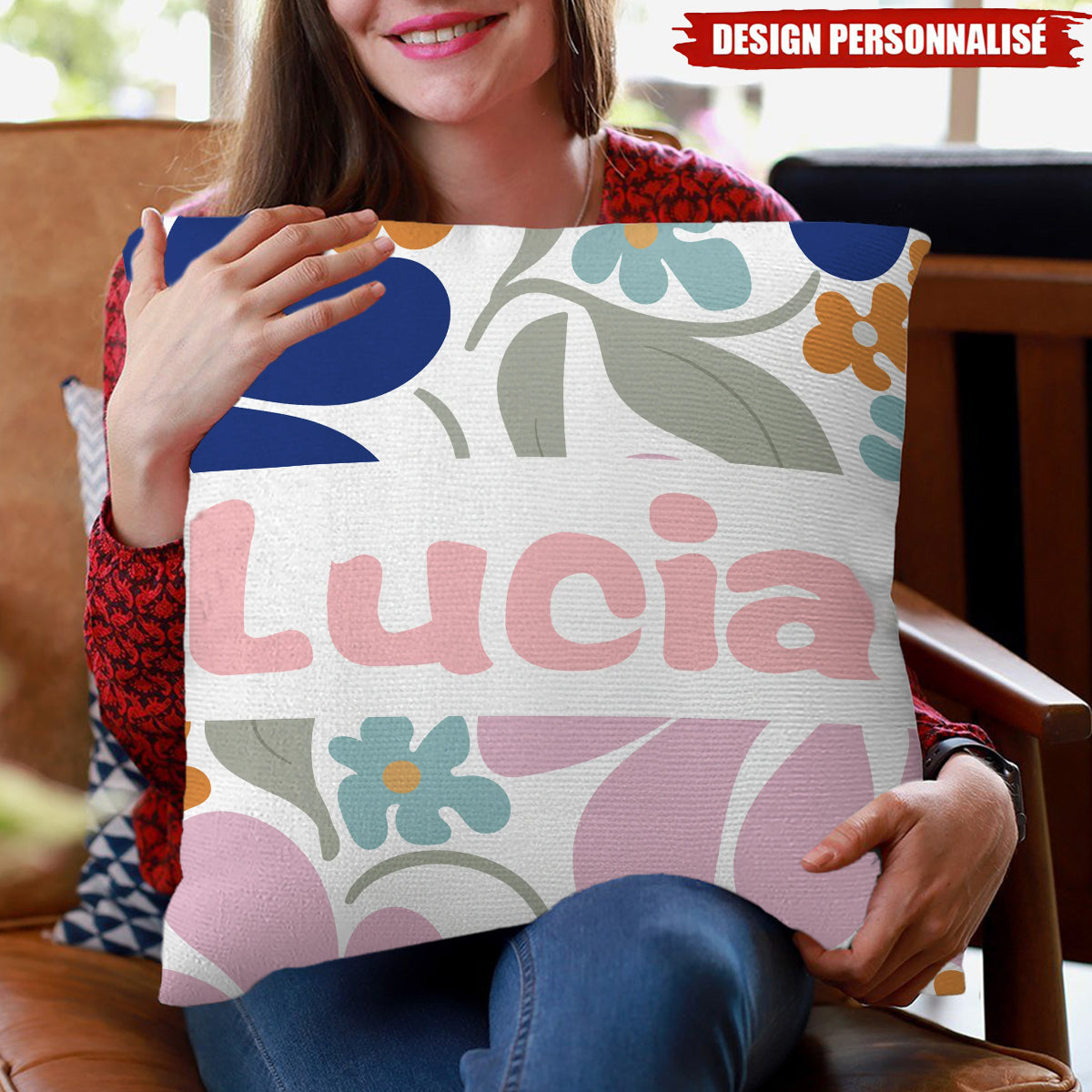 Housse de Coussin Personnalisée avec Nom – Motifs Floraux Rétro