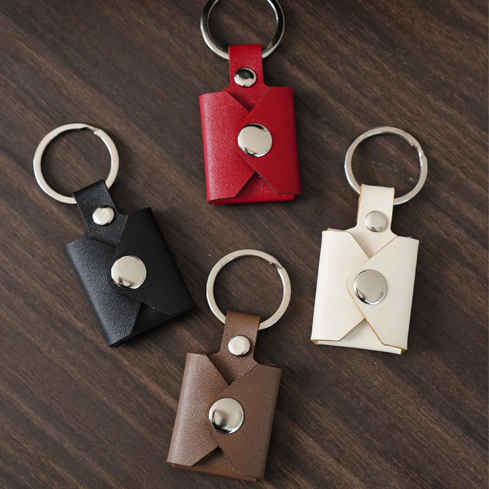 Porte-Clés en Cuir avec Photos Personnalisées – Cadeau Émotionnel à Emporter