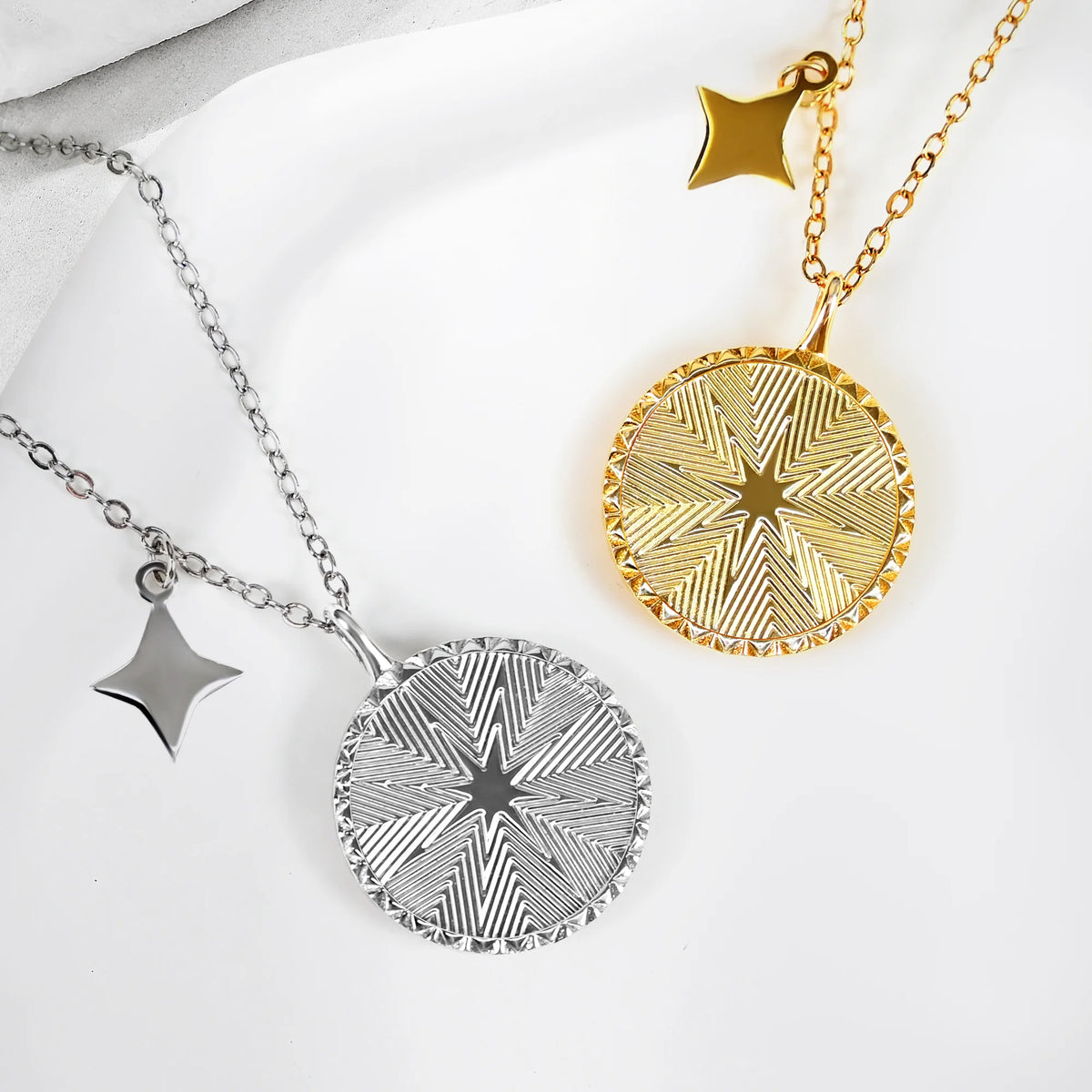 Collier Étoile Hexagonale Personnalisé – Cadeau Unique et Raffiné