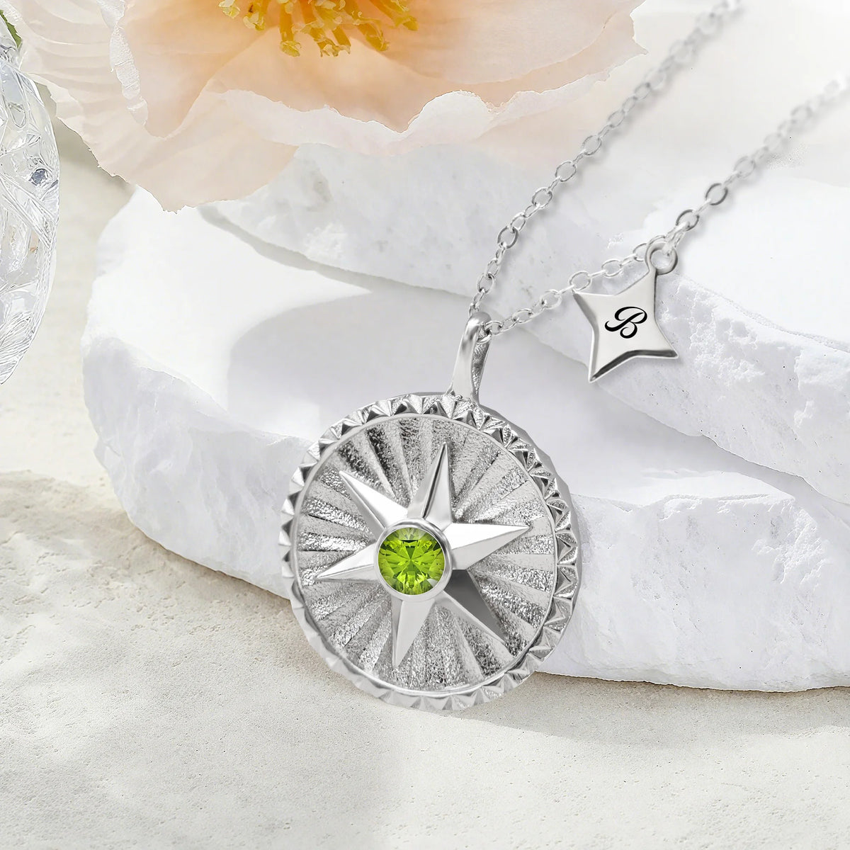 Collier Étoile Hexagonale Personnalisé – Cadeau Unique et Raffiné