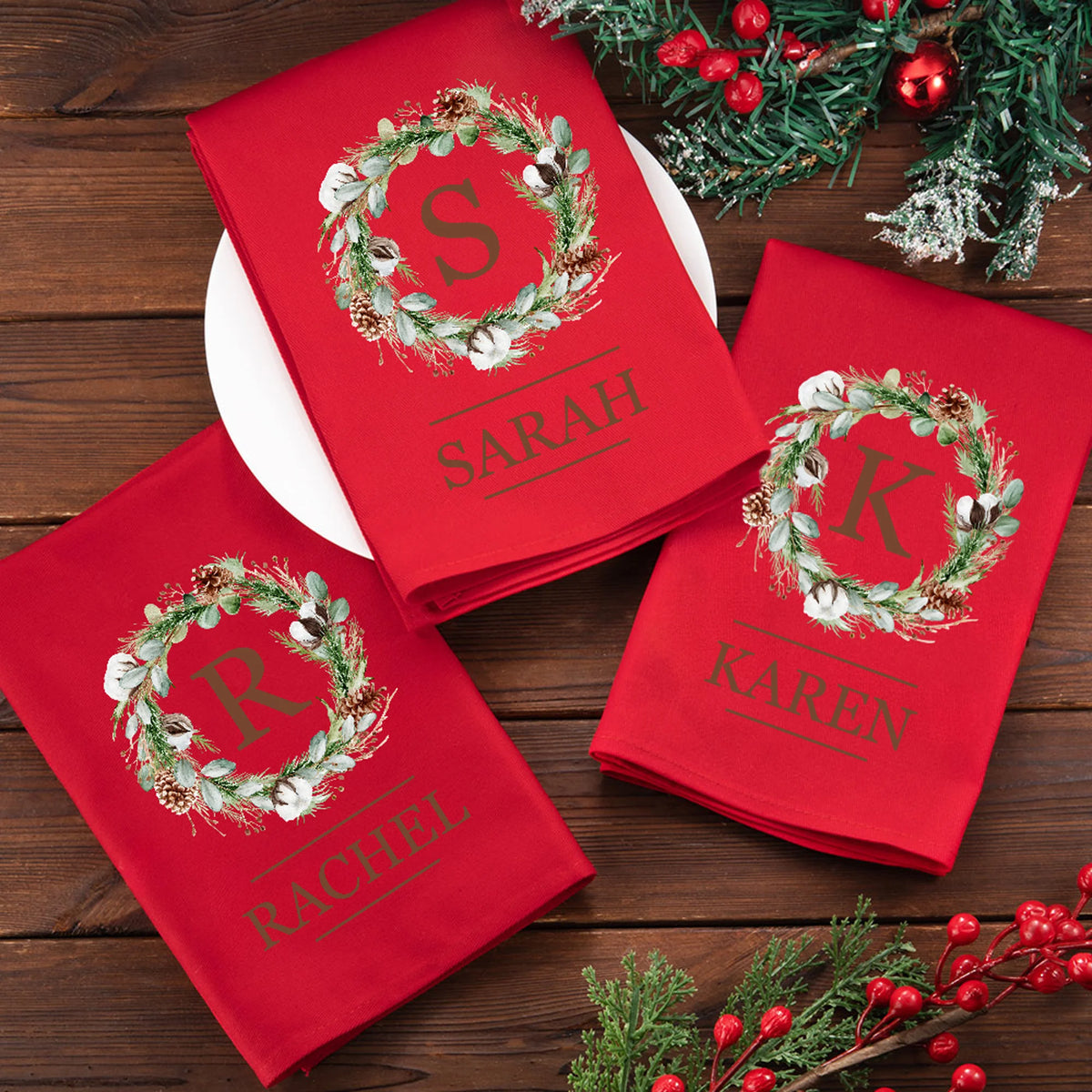 Serviette Rouge de Noël Personnalisée – Décoration de Table Élégante