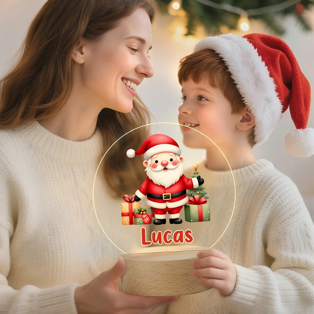 Lampe LED Personnalisée – Père Noël et Cadeaux de Noël avec Prénom