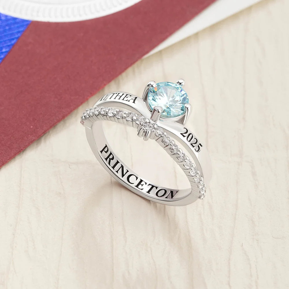 Bague Personnalisée en Zircon – Cadeau Élégant pour Diplômées et Femmes Spéciales