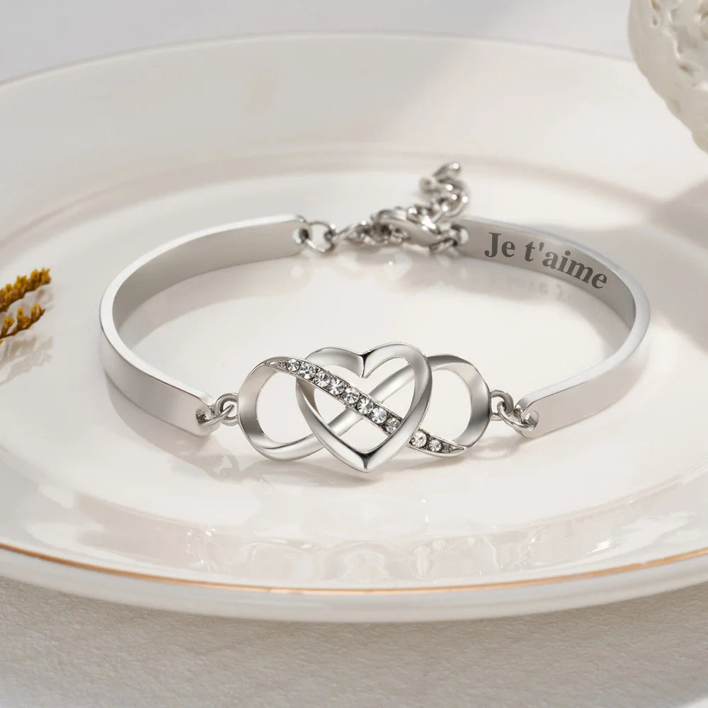 Bracelet Cœur et Infini – Bijou Raffiné avec Gravure Personnalisée